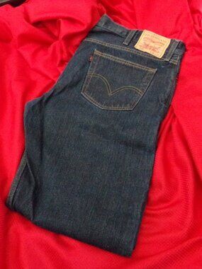 Men's Levi's Vintage straight leg 539 jeans 38/32 NWOT